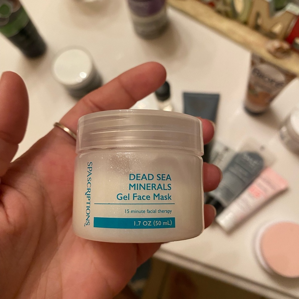 Dead Sea salt facial mask